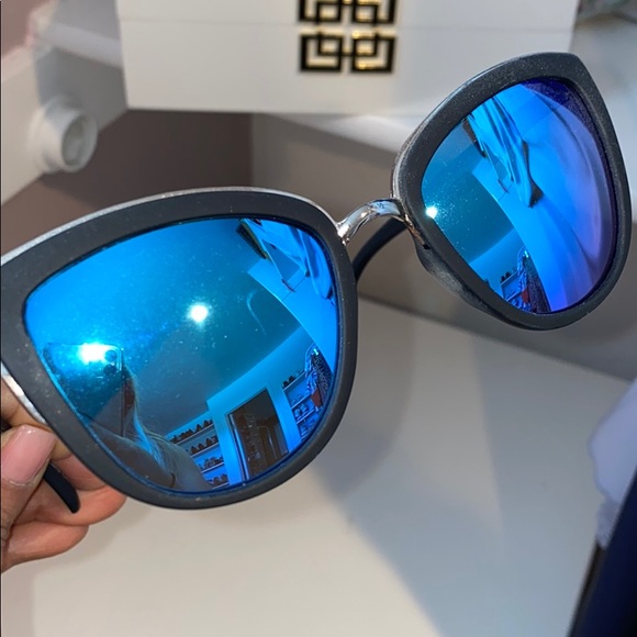 Quay Sunglasses - Picture 6 of 6